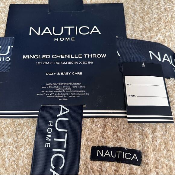Nautica Mingled Feather Chenille Throw Boxed 50x60 - Picture 2 of 4